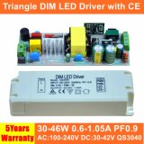 30-46W No Flicker Triangle Dimmable LED Power Supply with Ce QS3040