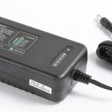 Intelligent Portable 12V 13.8V 2A/3.3asealed Lead Acid Battery Charger/Maintainer with Alligator Clips