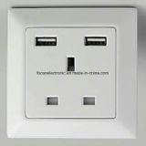 UK England Wall Power Socket with 5V2.1A USB Charging
